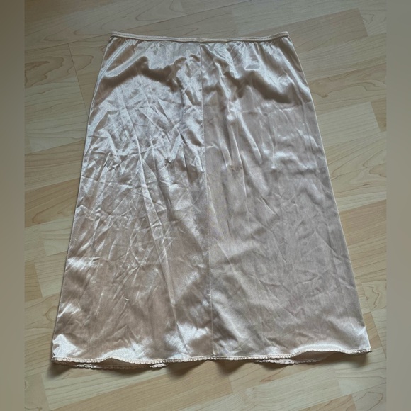 Shiny Vintage Papillon Blanc Blush Midi Slip Skirt - Picture 3 of 4